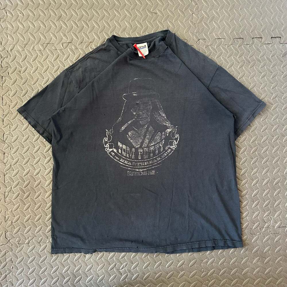Vintage Y2K Tom Petty and the Heartbreakers 2005 Summer Tour T-Shirt